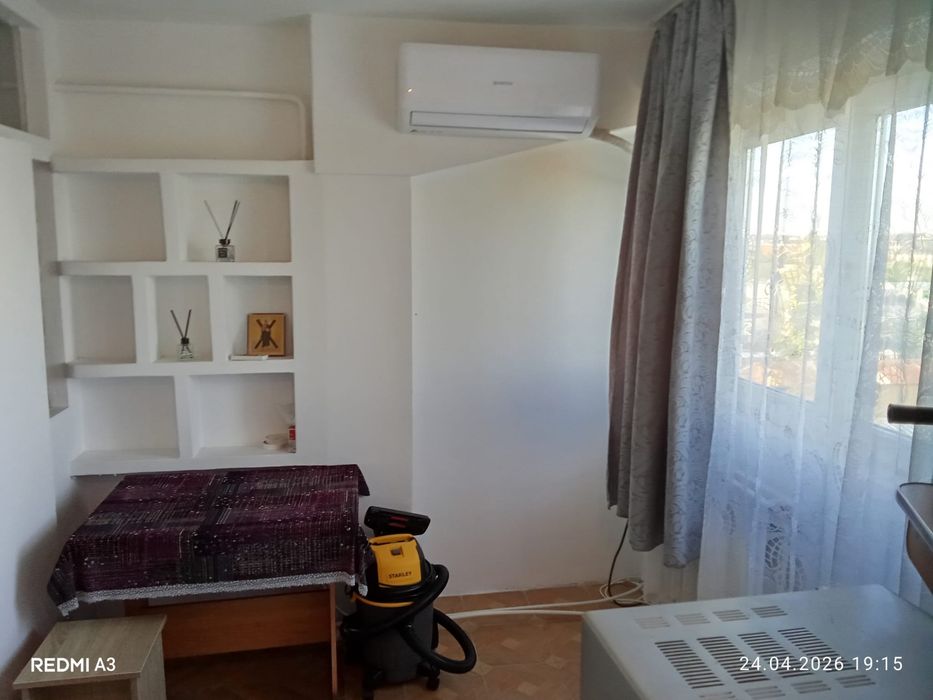 Inchiriez garsoniera zona Valea Rosie