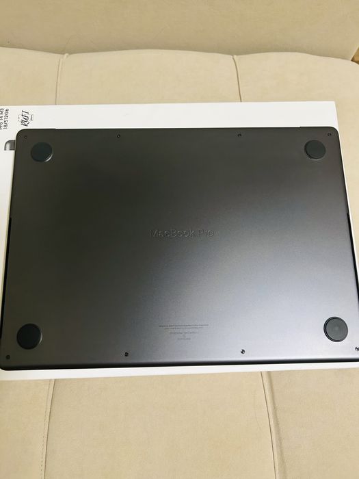Продам MacBook Pro 14” M3 Pro