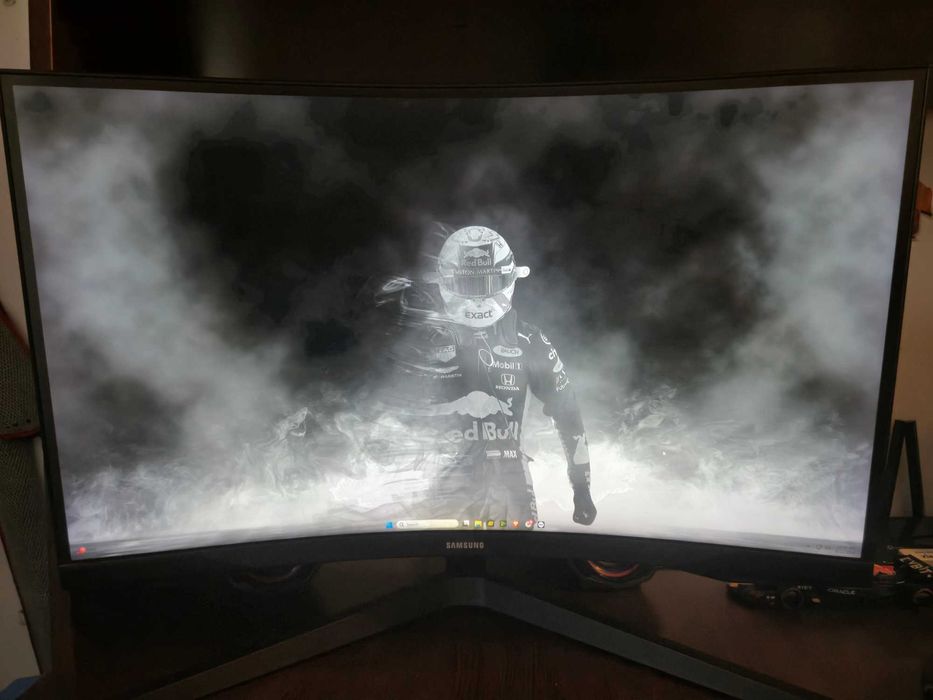 Samsung Odyssey G5 (WQHD) – 27” - 144hz