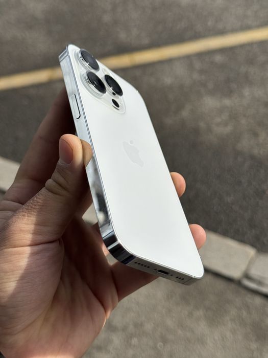 Iphone 14 pro  без ремонта