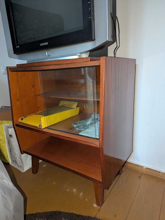 Comoda TV din lemn si sticla,1970