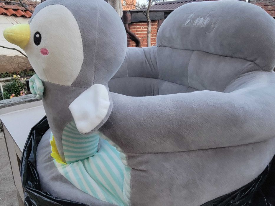 Бебешки фотьойл Пингвинче с опора – като нов