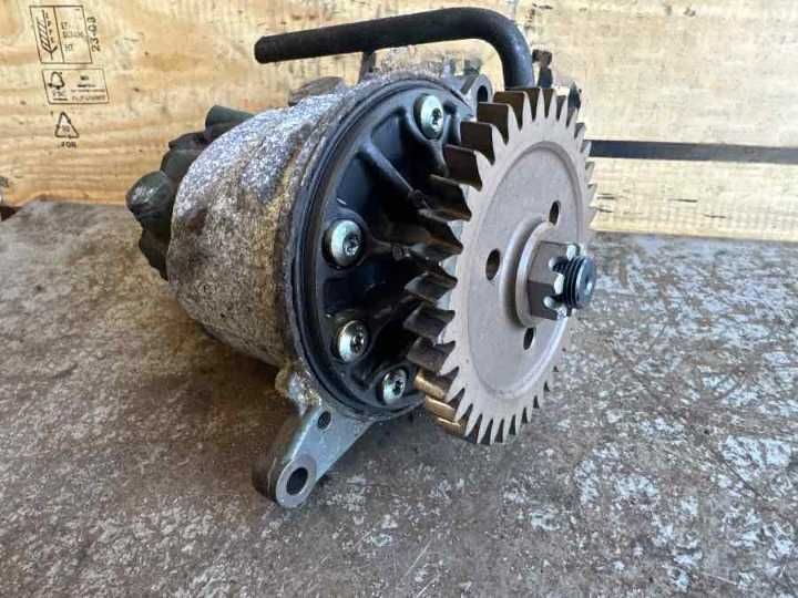 Pompa de directie VOLVO 21910863 -Piese de schimb VOLVO