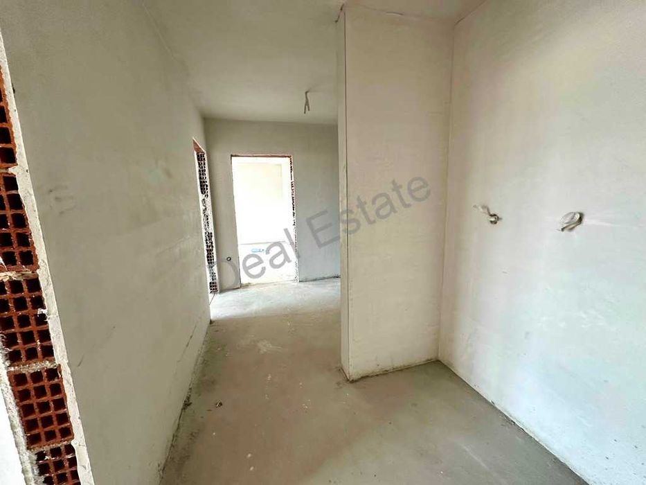 Продава се Тристаен апартамент в Благоевград, Еленово 2 - 119 кв.м за 850 €/кв.м - Снимка #6