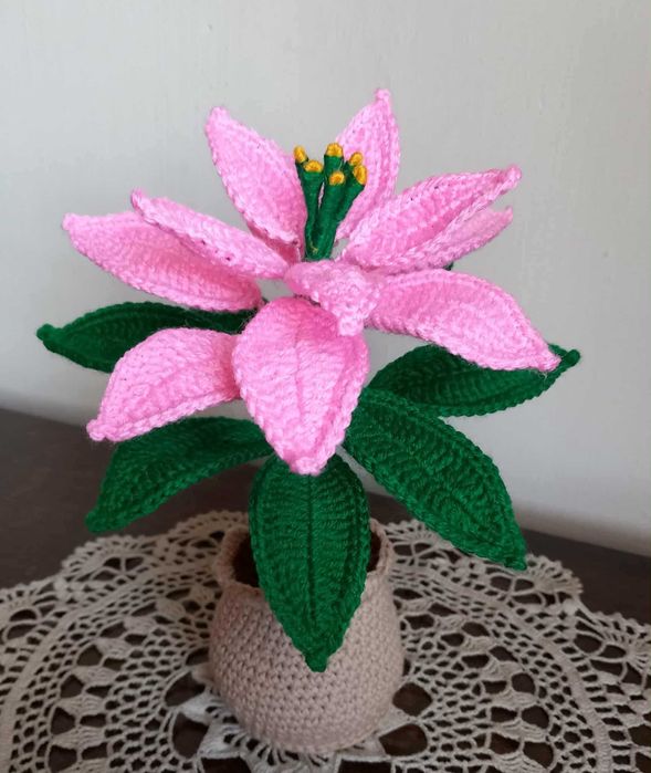 Плетени цветя и птици