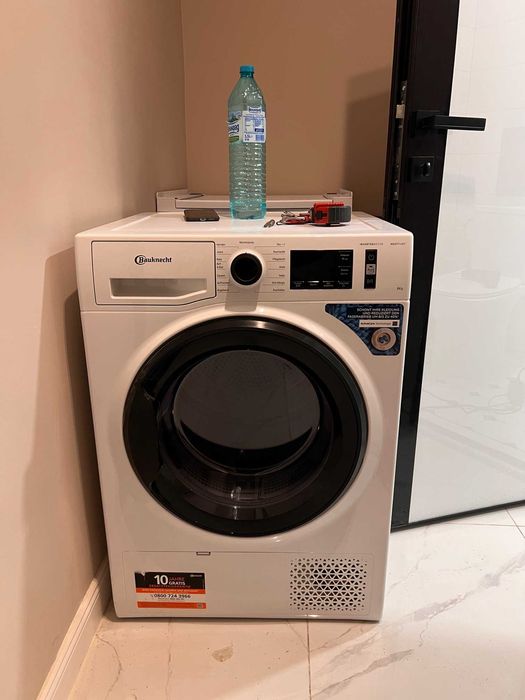 Продавам ЧИСТО НОВА сушилня с термопомпа Bauknecht T Sense M11 83 N.