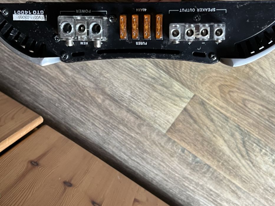 JBL Усилвател 1500 W