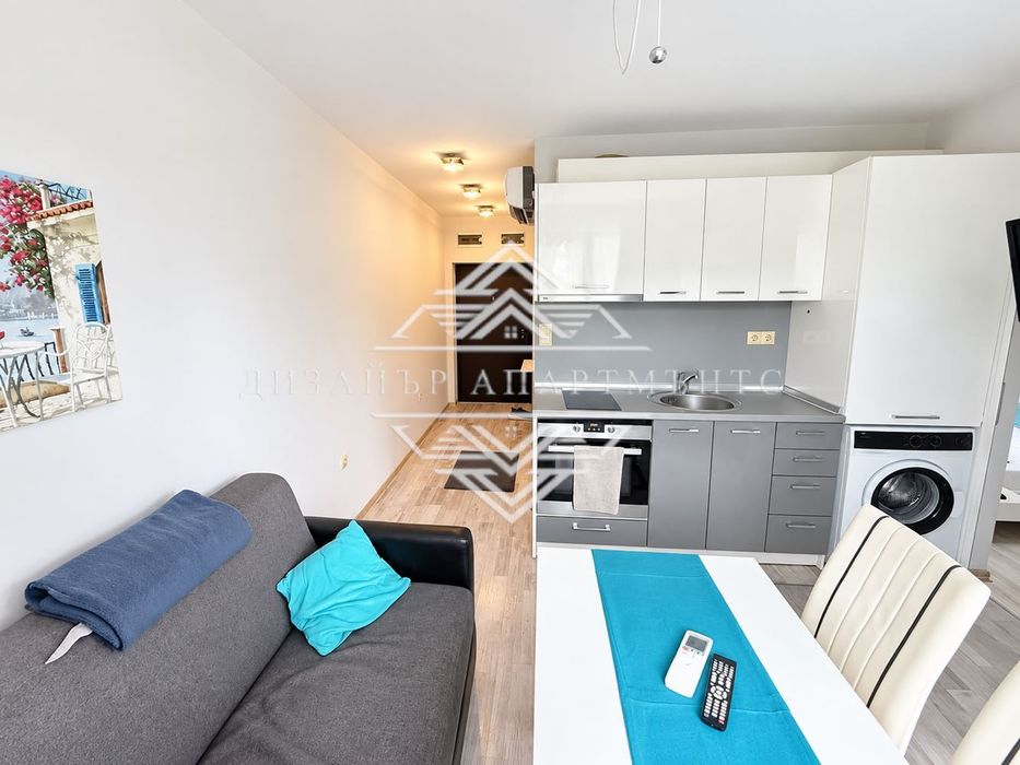 Дава се под наем Двустаен апартамент в Бургас, Зорница - 38 кв.м за 429 € - Снимка #1