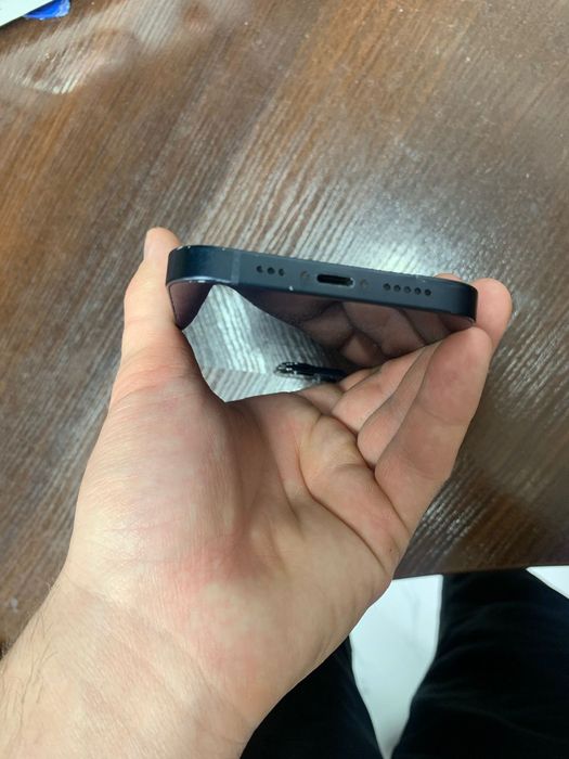 Айфон 13 в отличном состоянии