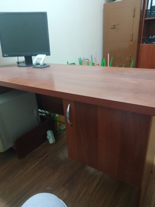 Стол компьютерный 3 шт