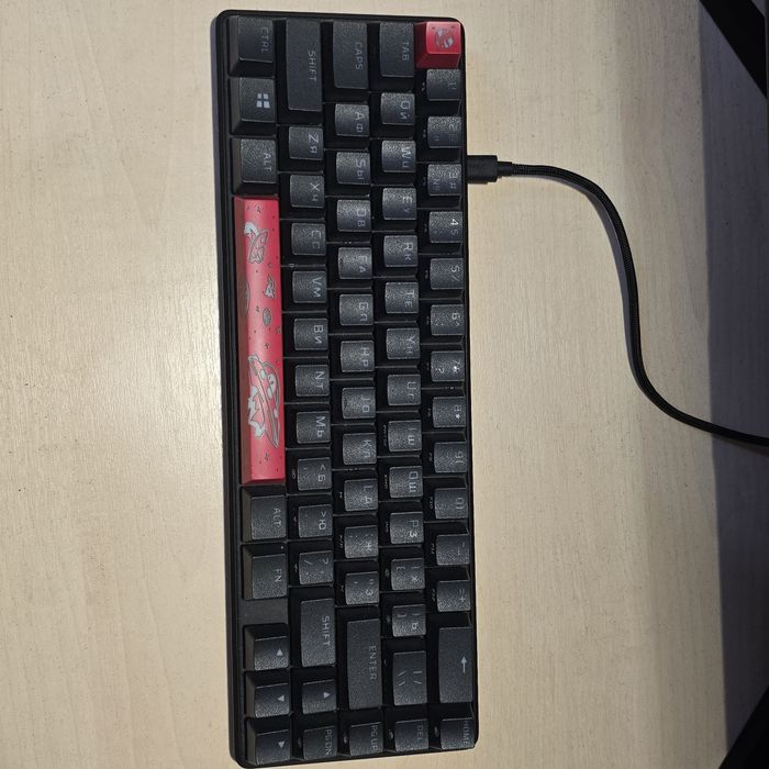 Продаю клавиатуру HyperX