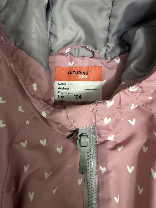 Продам куртку на девочку весна