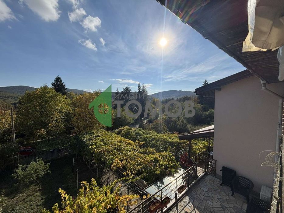 Етаж от къща с невероятна гледка в село Старозагорски минерални бани