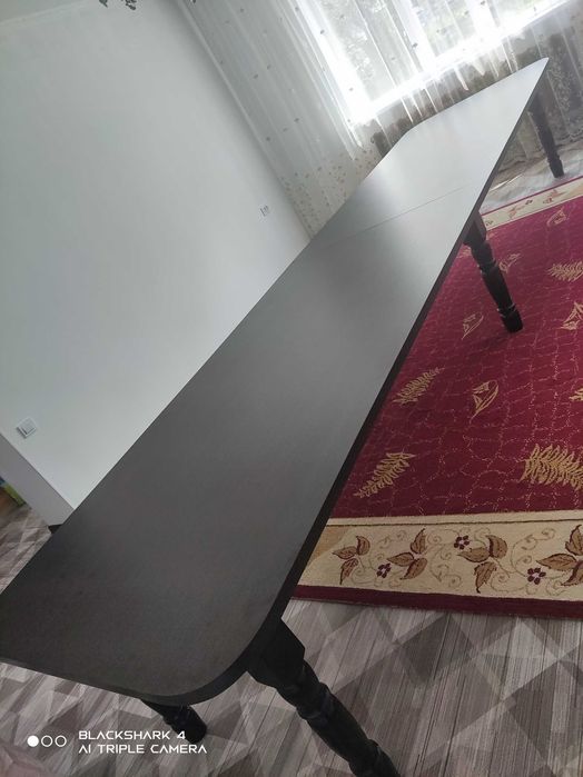 Продам стол новый