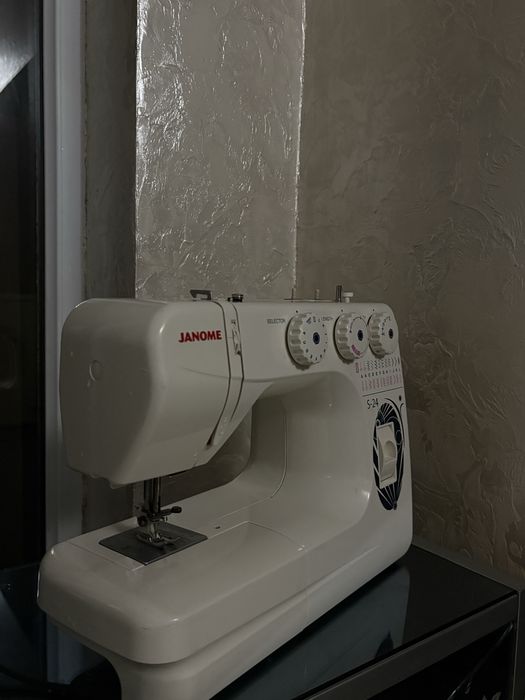 Швейная машина