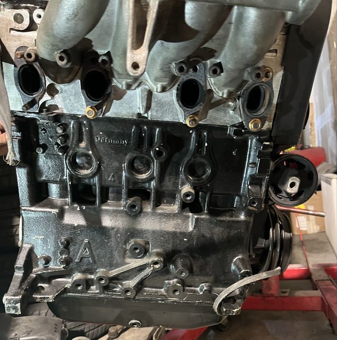 Motor GTI 1.8 Benzina/95 Cp + sistem injecție ( garanție)
