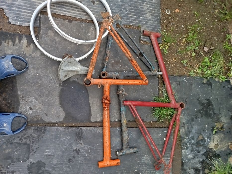 Продам запчасти на велосипед Кама