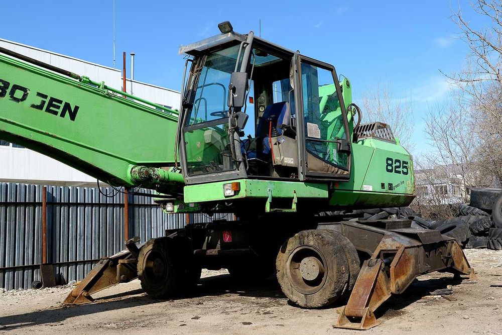 Багер Sennebogen 825