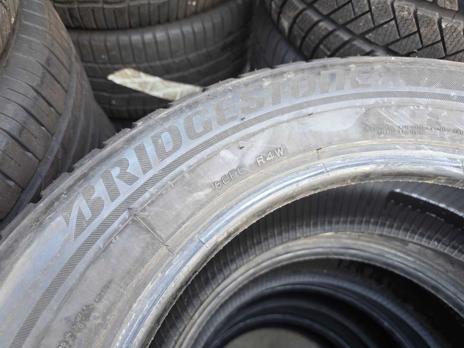 4бр Зимни гуми 225 60 17 - Bridgestone