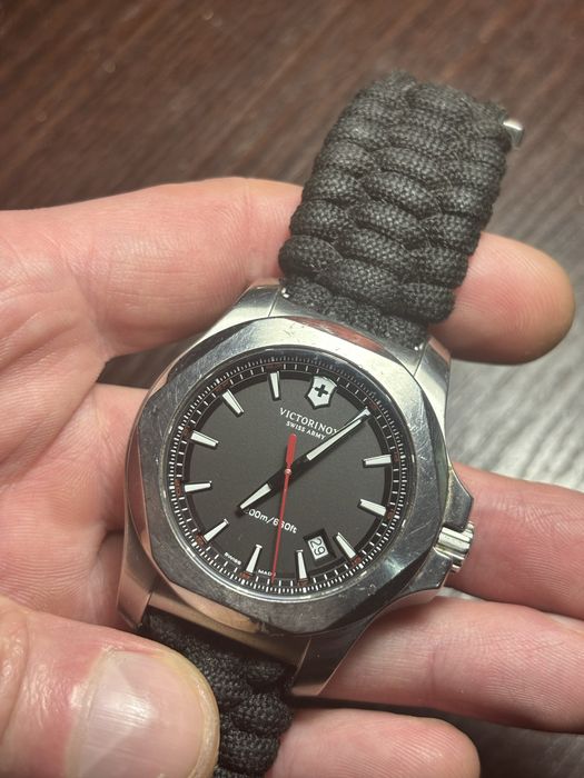 Victorinox  Swiss Army часы оригинал