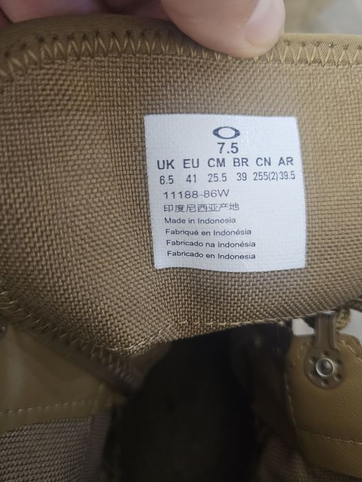Bocanci militari Oakley nr 40,5 dimensiune talpic 25,5 cm!