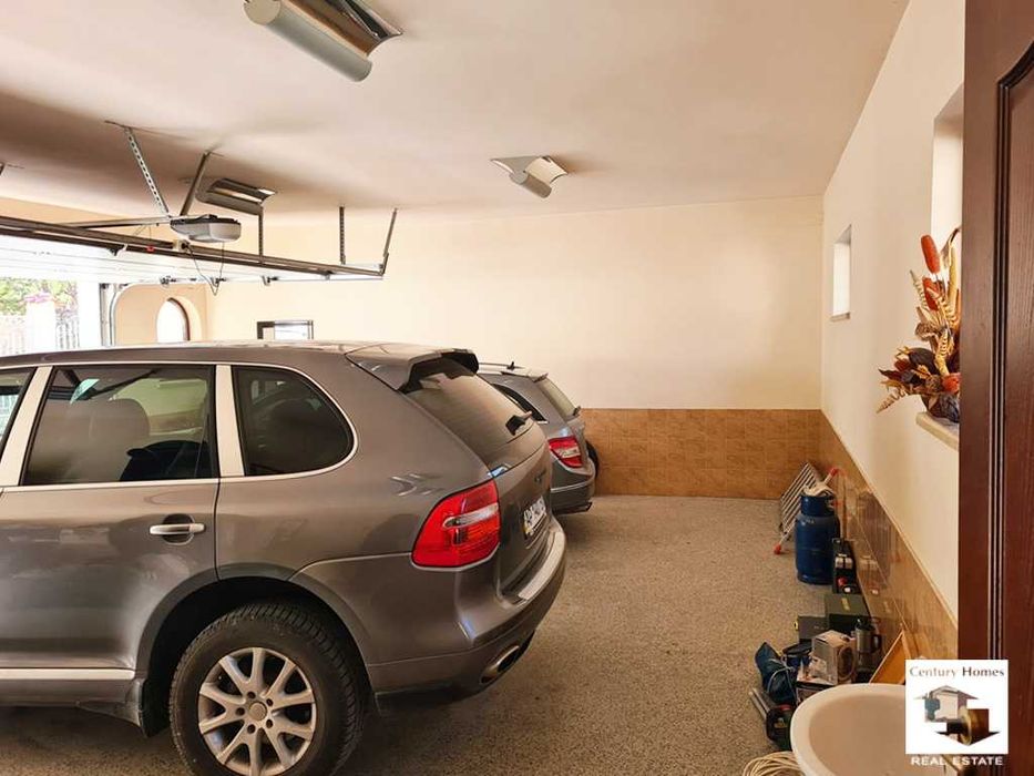 185036 Масивна къща, с двоен гараж и басейн, в Тетевенски Балкан