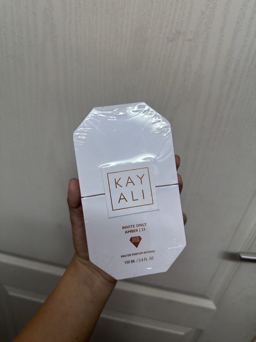 Kayali invite only amber |23
