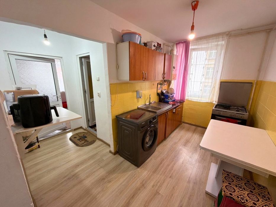 Apartament cu 2 camere de vânzare