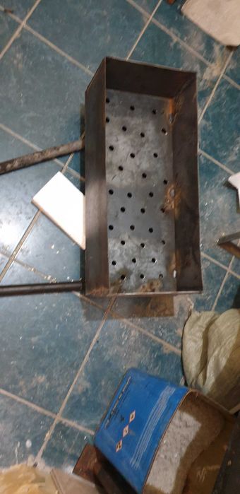 Продам мангал на ножках