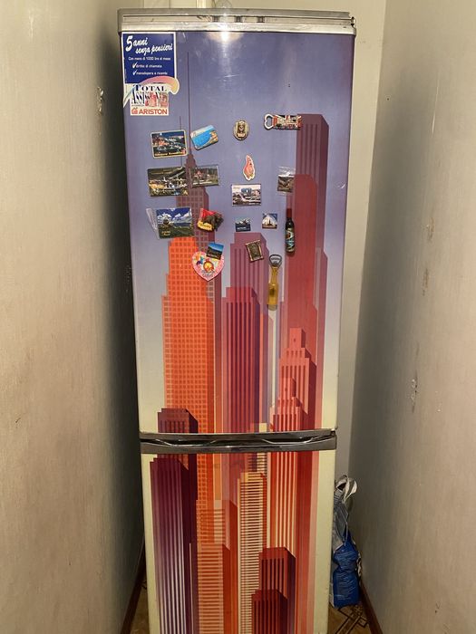 Продам холодильник