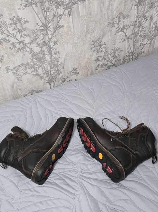 Продаю спецобувь Irish Setter