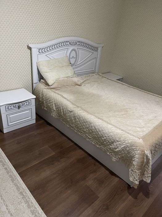 Спальный гарнитур сатылады