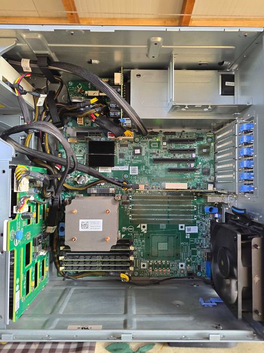 Server Dell PowerEdge T320 32GB RAM Filiasi • OLX.ro