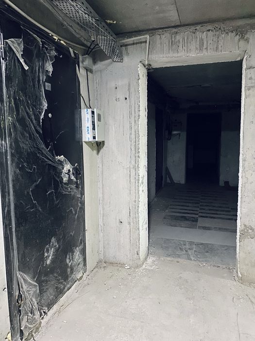 Продам под коммерцию недвижимость