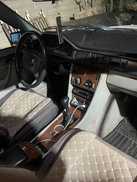 Продам мерседес бенз 124