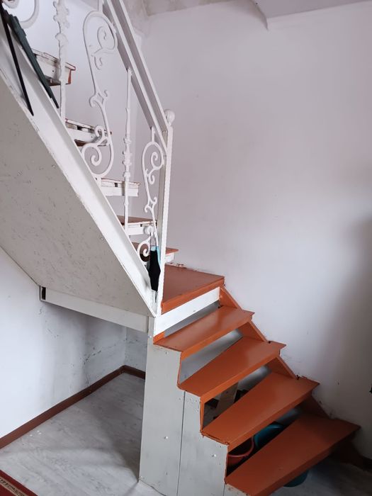 Тез арада үй сатылады