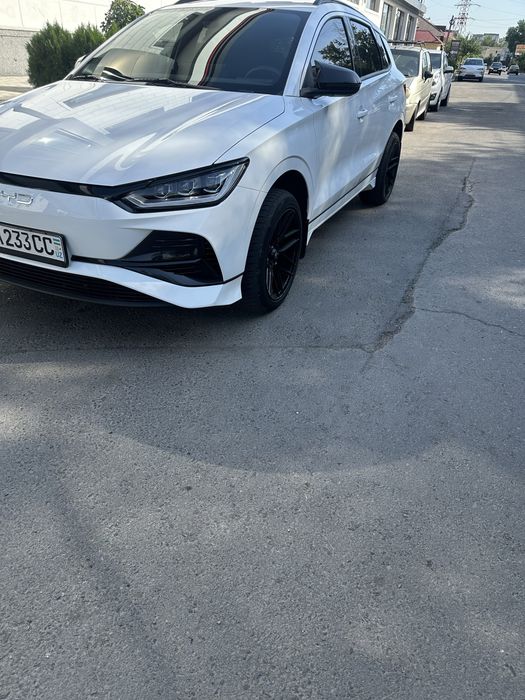 BYD E2 yili 2024  ideal  navarotlari bor ozimi moshinam