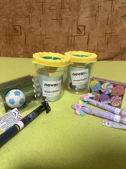 BACK TO SCHOOL, гумички,химикалки и контейнерче за четки