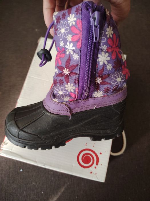 Продам детские сапоги