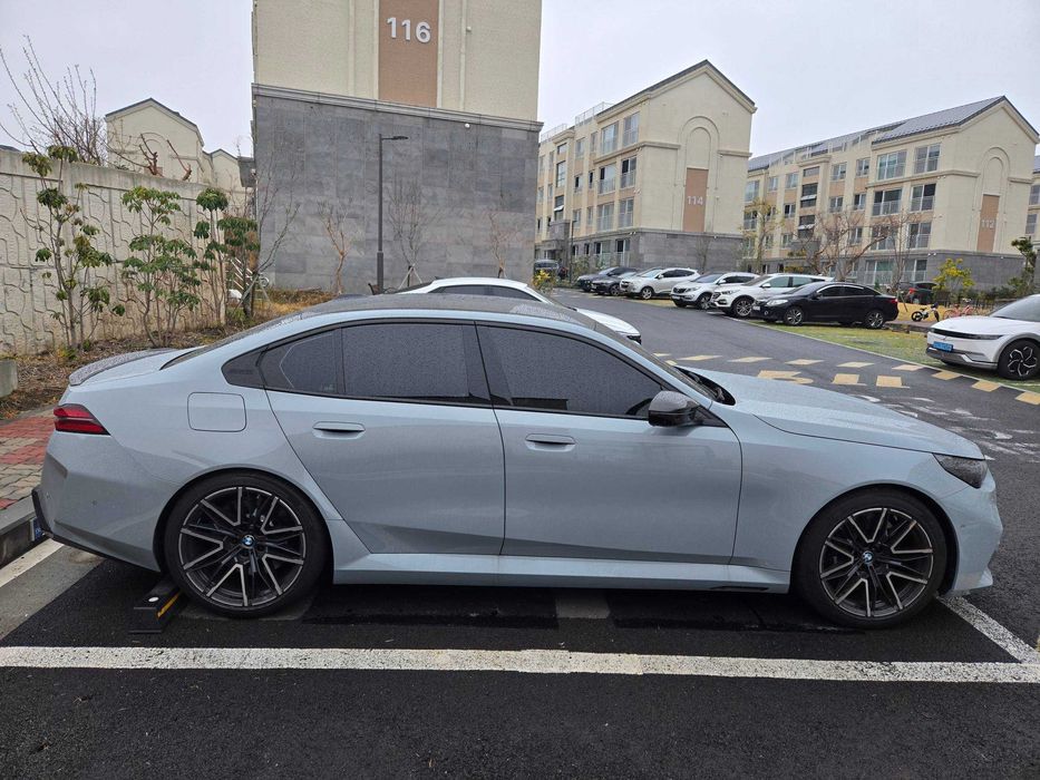 BMW M5 (G90) Nardo Grey