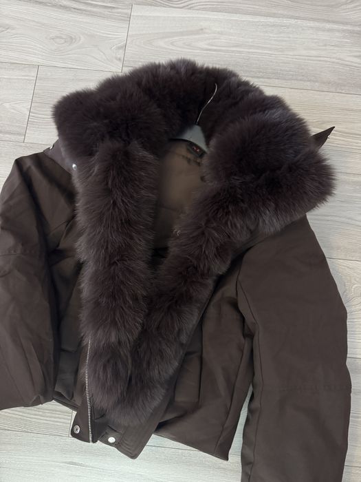 Geaca blana naturala 100% si umplutura din puf de gasca