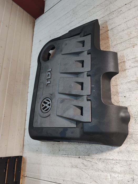 Capac motor vw passat b7 150lei