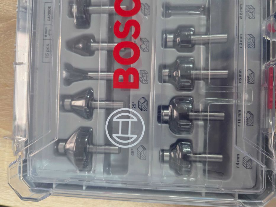 Bosch set cutite 8 mm pentru frezare 15 piese