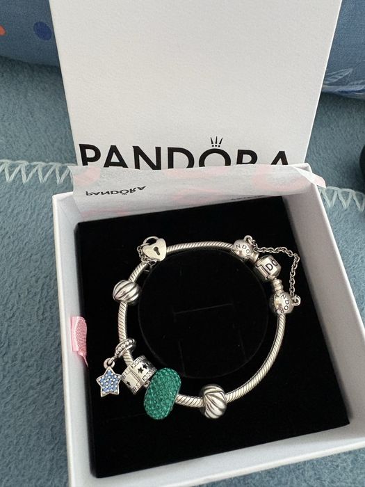 Bratara Pandora cu charmuri si lant de siguranta originale