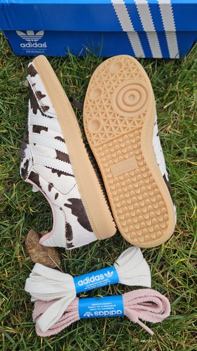 Aadidas samba cow print size 37 true to size