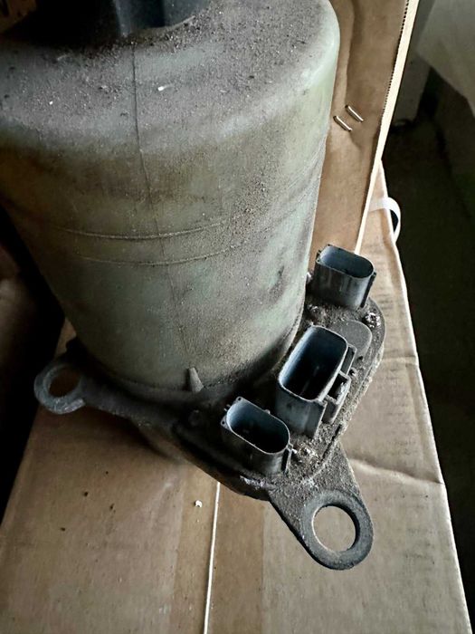 Дроселова клапа и хидравлична помпа за Ford 1,8/2,0 бензин