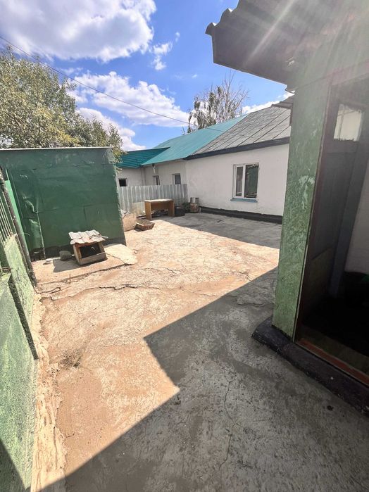 продаеться дом правый берег