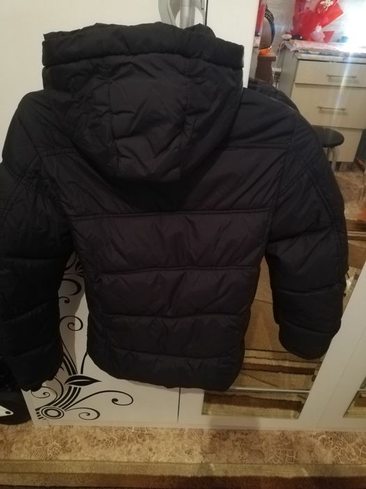 Продам весеннюю куртку