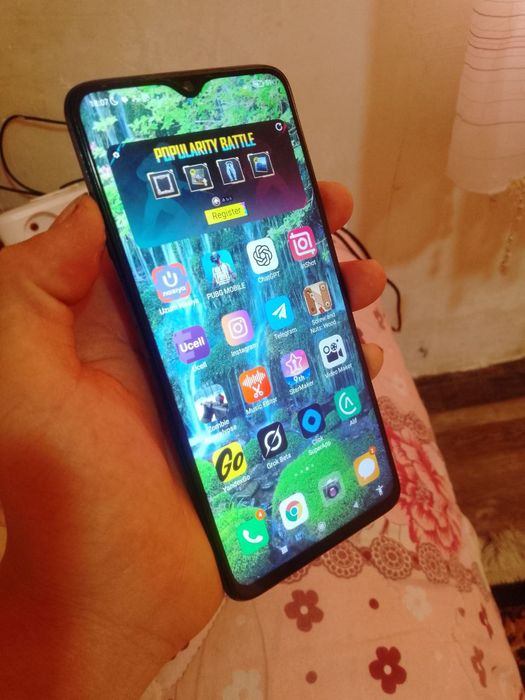 Redmi note 8 pro 64 / 6   ideal hamma joyi islhliydi