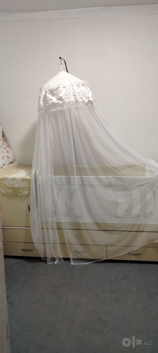 Detski krovat tumbasi tegida krovat ustida lyulkasi matrasi bilan